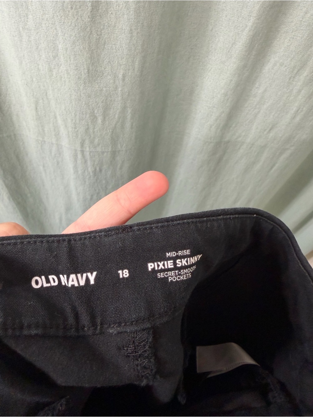 Black pixie pants - Picture 3 of 3